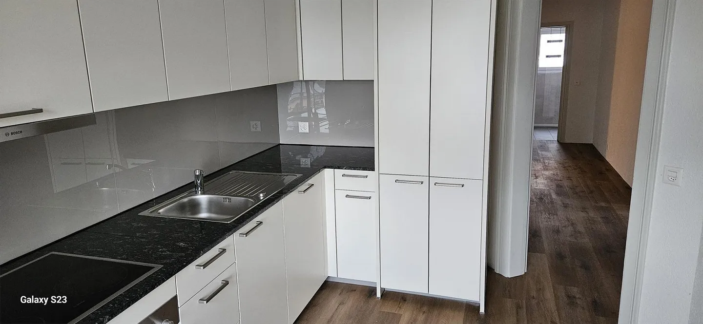 3.5 Room Apartment - Photo 2 of 6