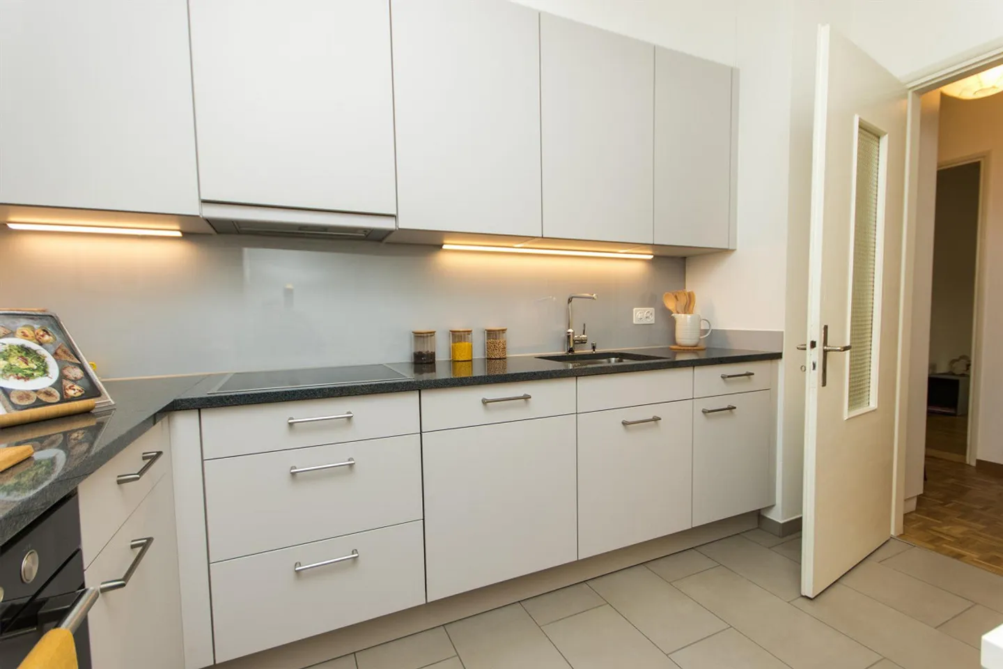 Charming and renovated near the city center - Photo 3 of 11