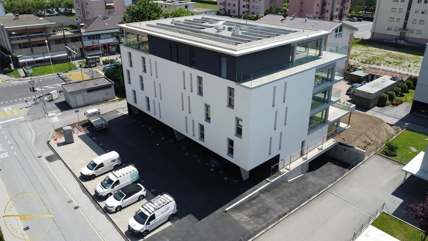PENTHOUSE 3.5 ROOMS WITH LARGE TERRACE IN THE HEART OF BELLINZONA - Photo 8 of 10