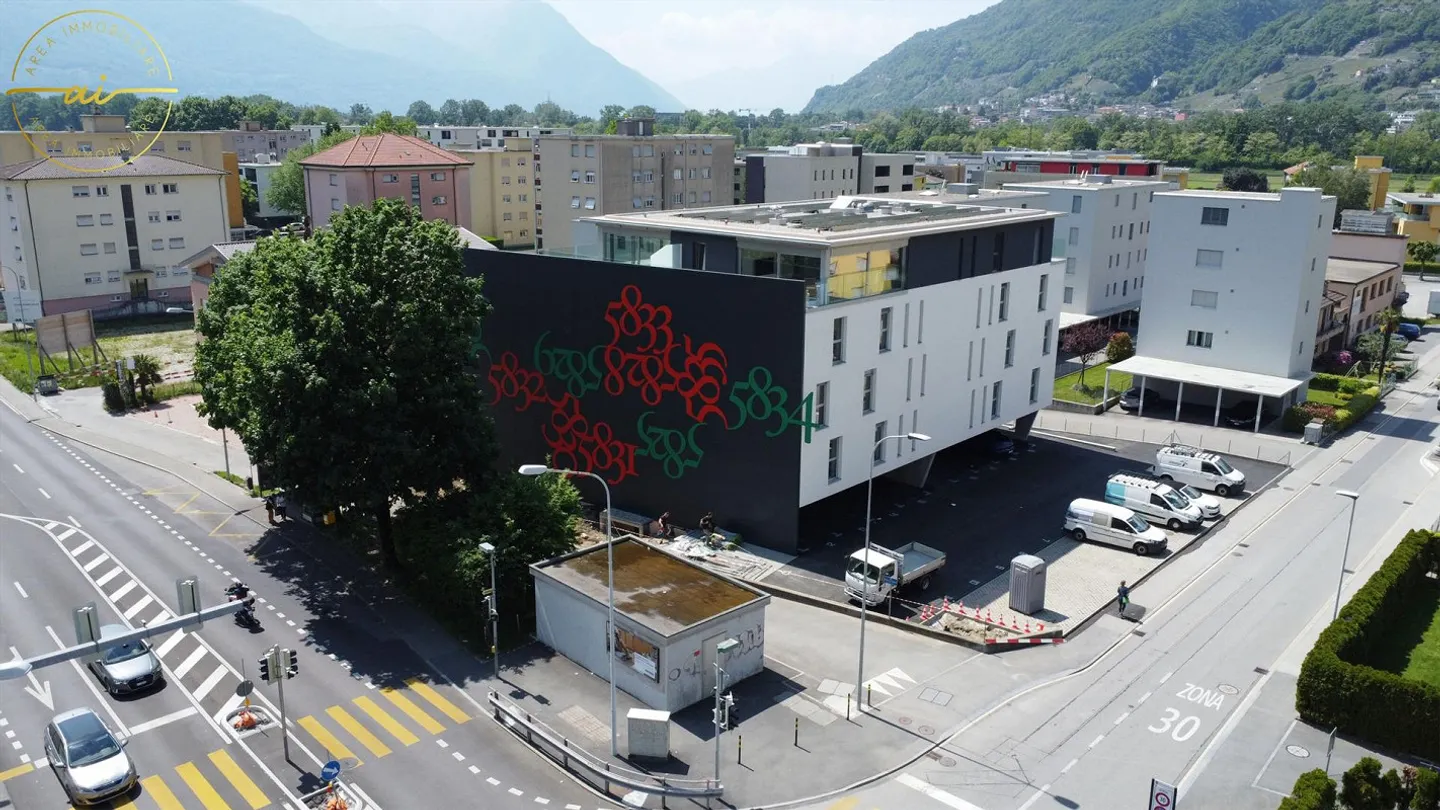 PENTHOUSE 3.5 ROOMS WITH LARGE TERRACE IN THE HEART OF BELLINZONA - Photo 9 of 10