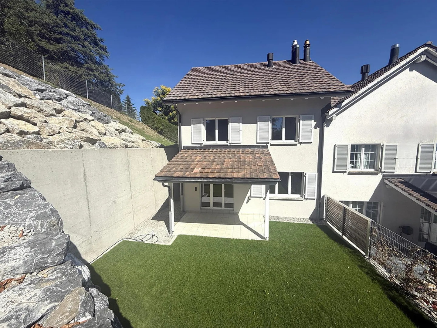 Affascinante casa bifamiliare di 5,5 stanze a Braunau - Disponibile immediatamente! - Foto 1 di 20