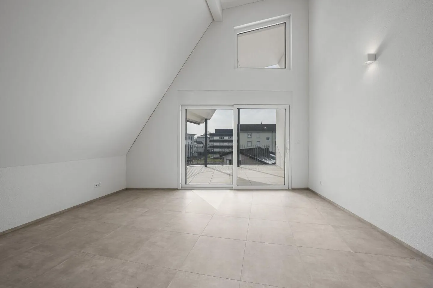 3.5 Room Maisonette Apartment - Photo 4 of 13