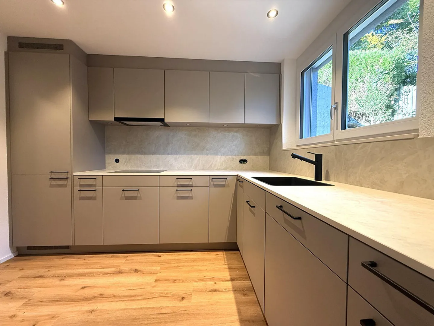 Affascinante casa bifamiliare di 5,5 stanze a Braunau - Disponibile immediatamente! - Foto 3 di 20