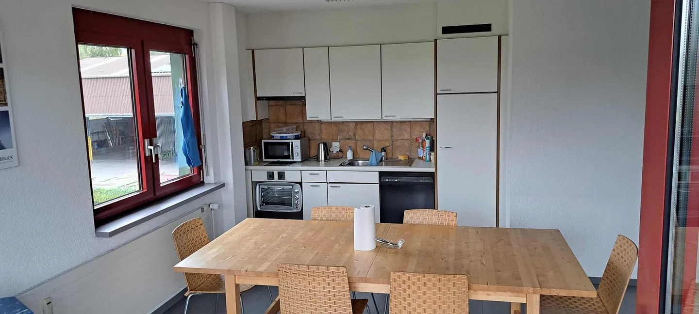 Attraktive Büroräumlichkeiten mit Blick auf Pfäffikersee / Terasse - Foto 7 di 10