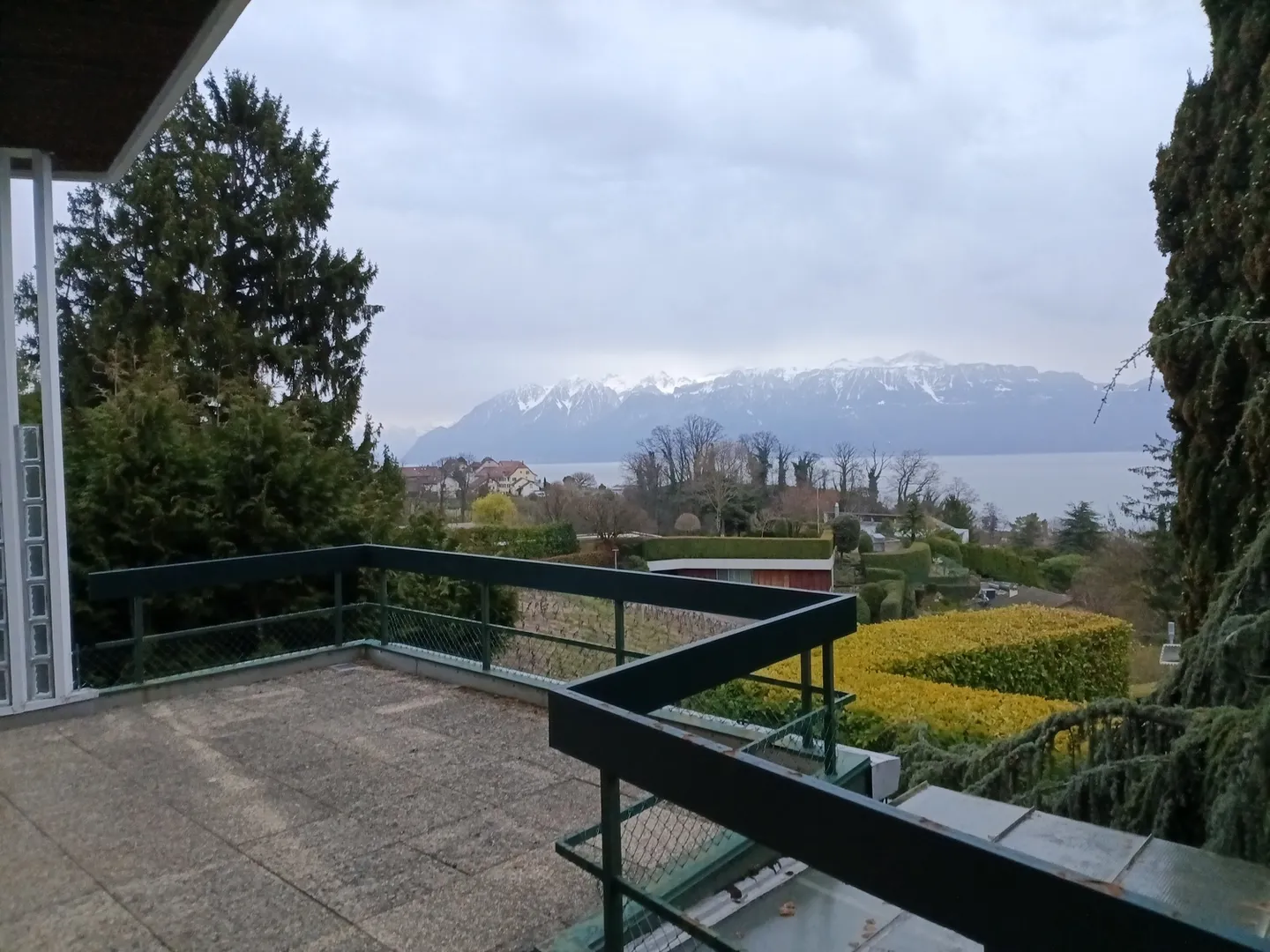 Casa Familiare con Vista Lago - Foto 1 di 9