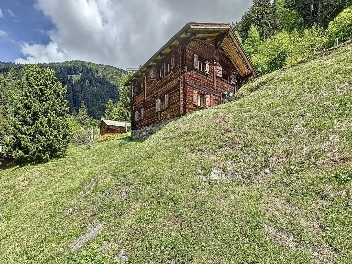 Alpine Sanctuary – autonomy, warmth and escape near Verbier - Photo 15 of 16