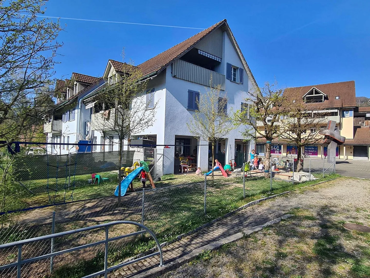 Edifici residenziali e commerciali con conversione approvata per più spazio abitativo - Foto 15 di 17