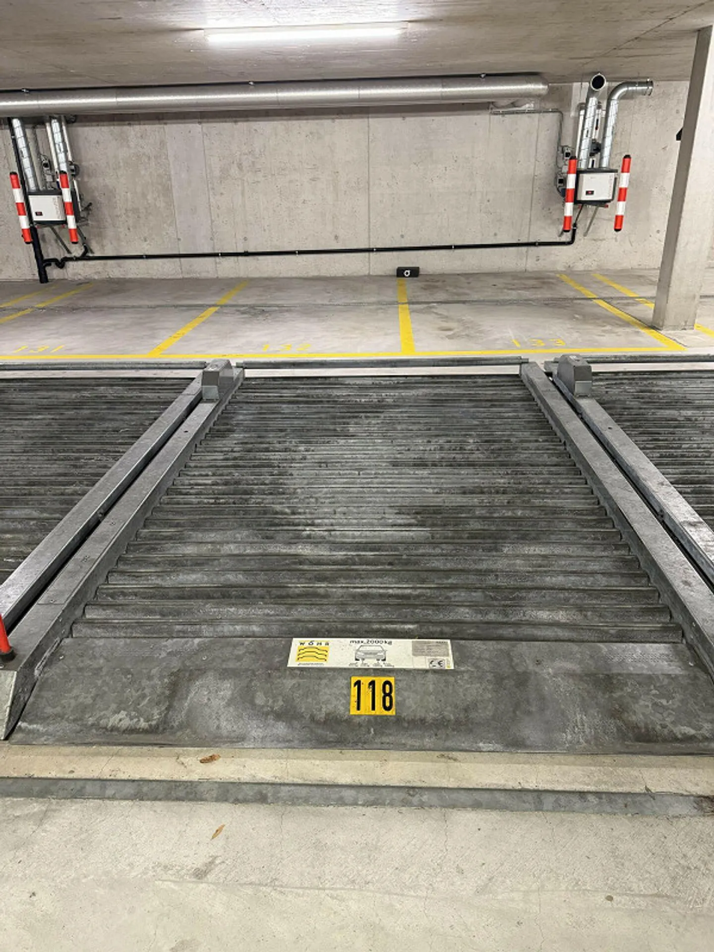 Posti auto in una posizione centrale a Zurigo Altstetten - Foto 2 di 4