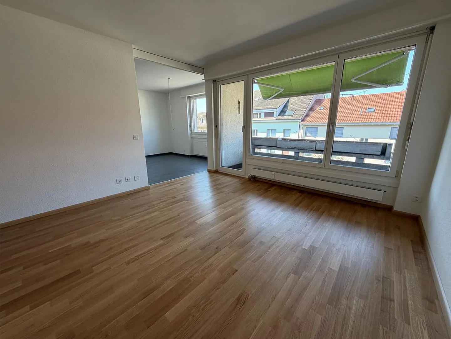 Helle 3.5-Zimmer-Wohnung - Foto 2 von 6