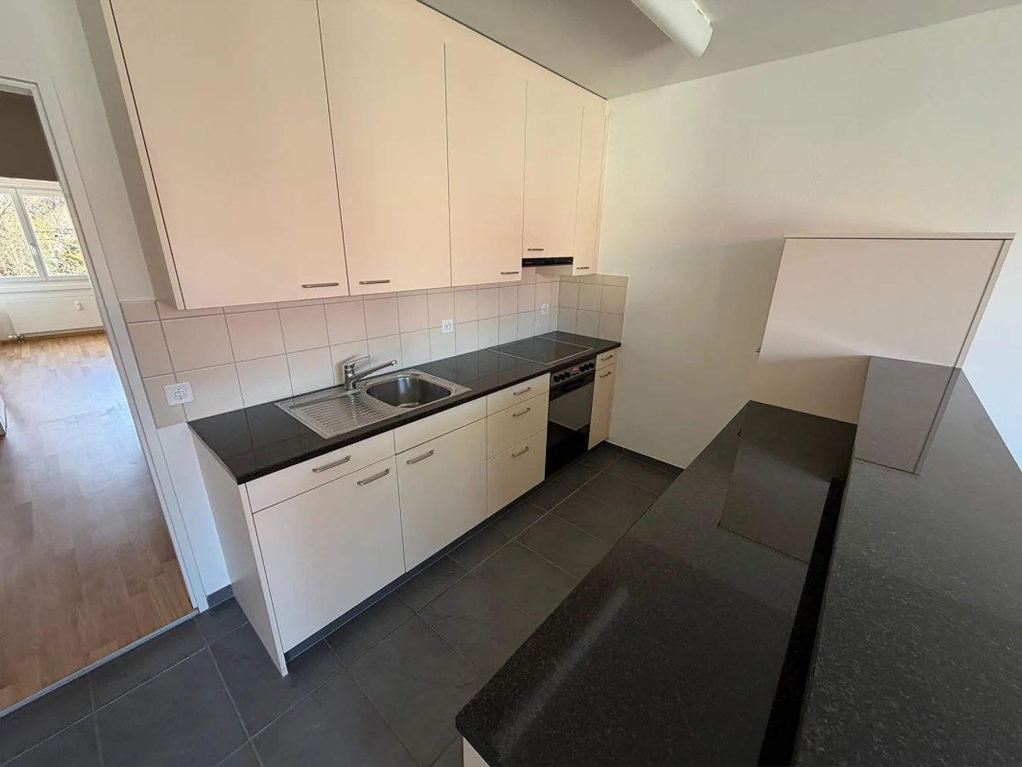 Helle 3.5-Zimmer-Wohnung - Foto 3 von 6