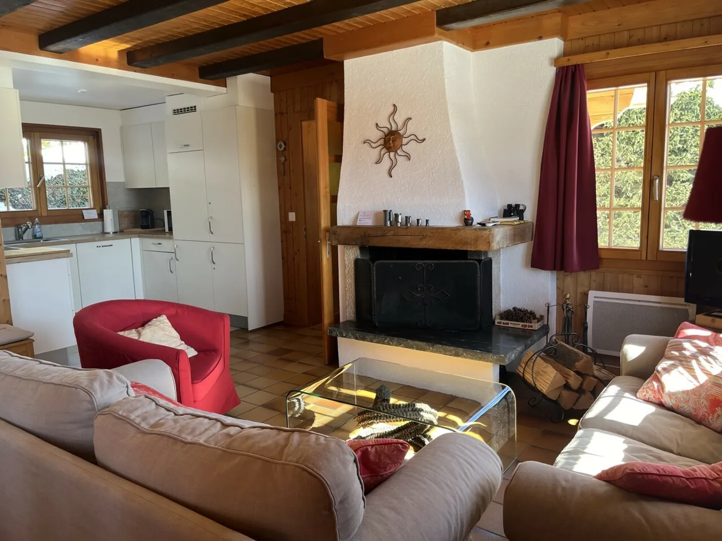 Chalet Charmant avec Vue sur Montagne - Photo 3 sur 16