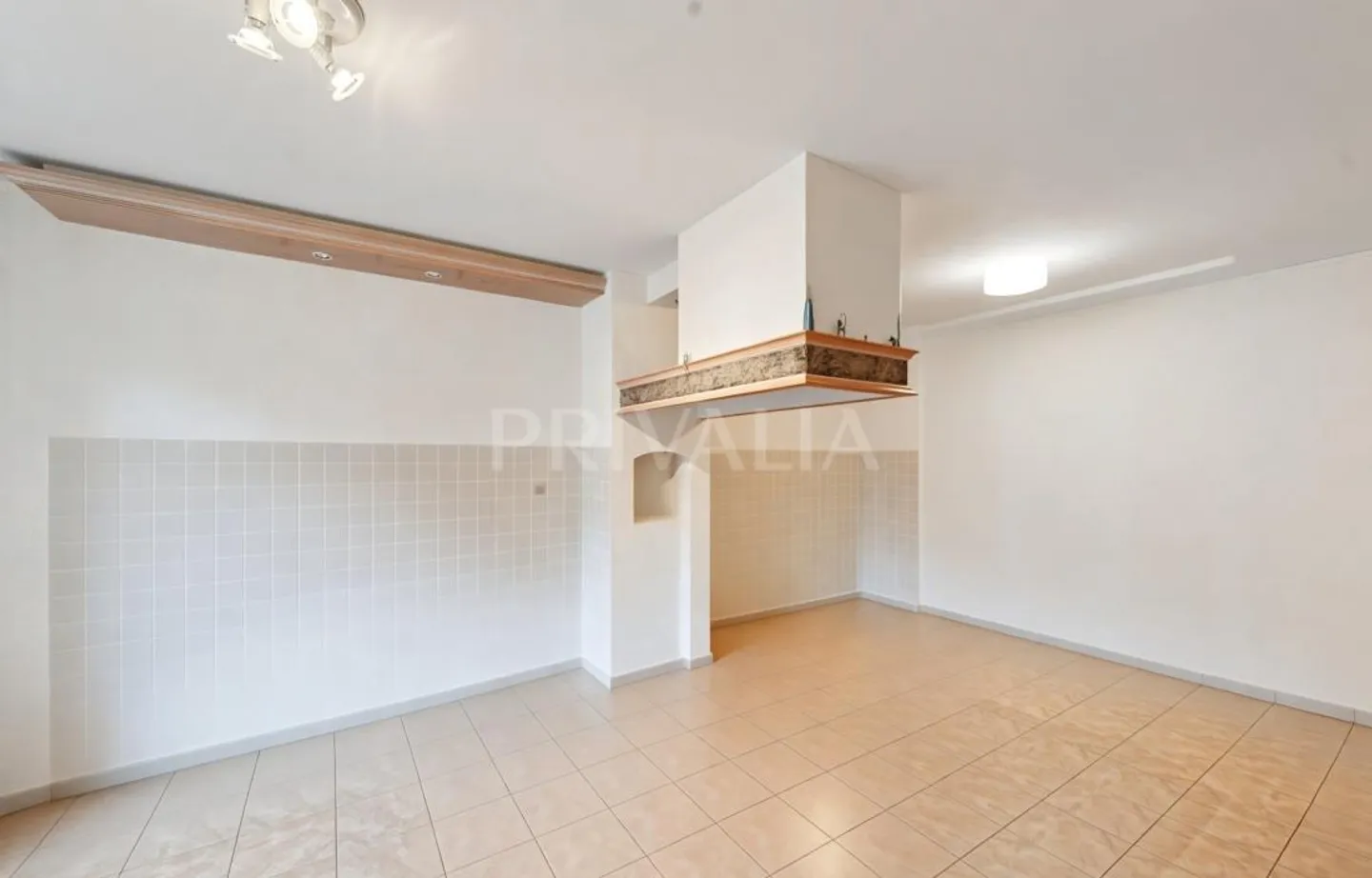 Exclusif - Appartement spacieux de 6 pièces à Collonge-Bellerive - Photo 2 sur 4