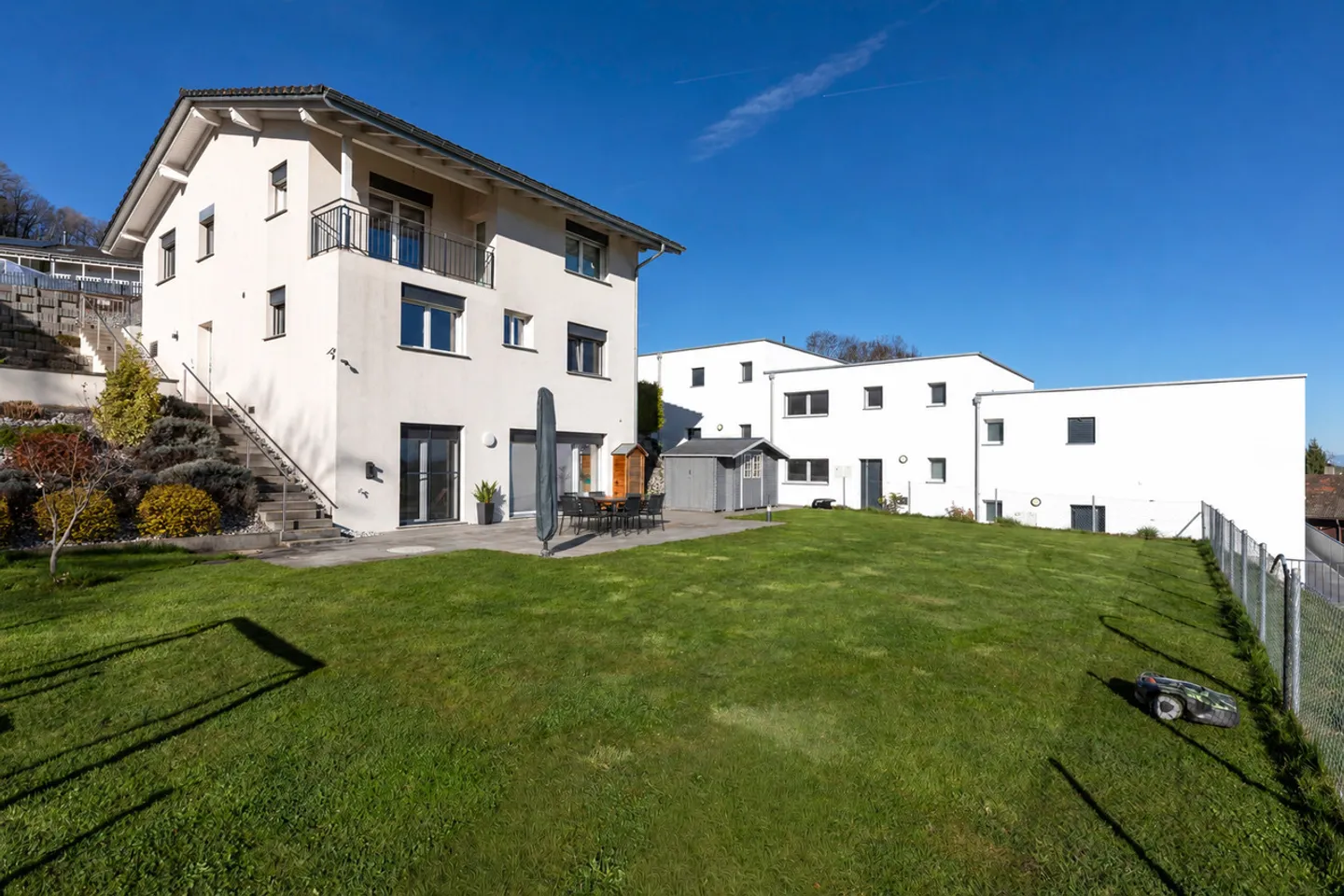 Villa contemporaine 6.5 pièces avec appartement indépendant loué - Foto 3 von 32