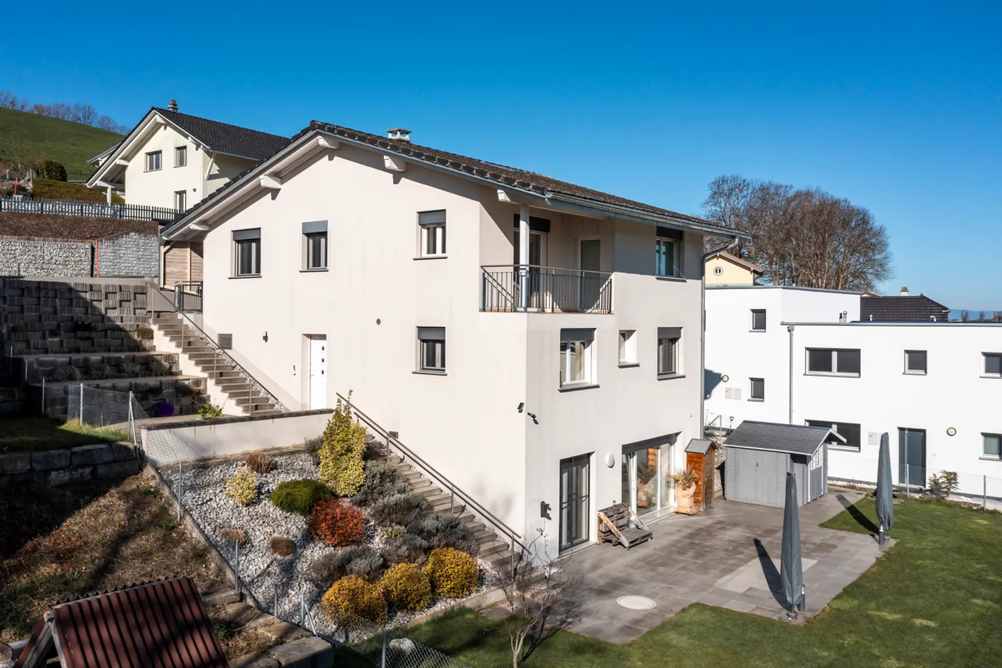 Villa contemporaine 6.5 pièces avec appartement indépendant loué - Foto 4 von 32