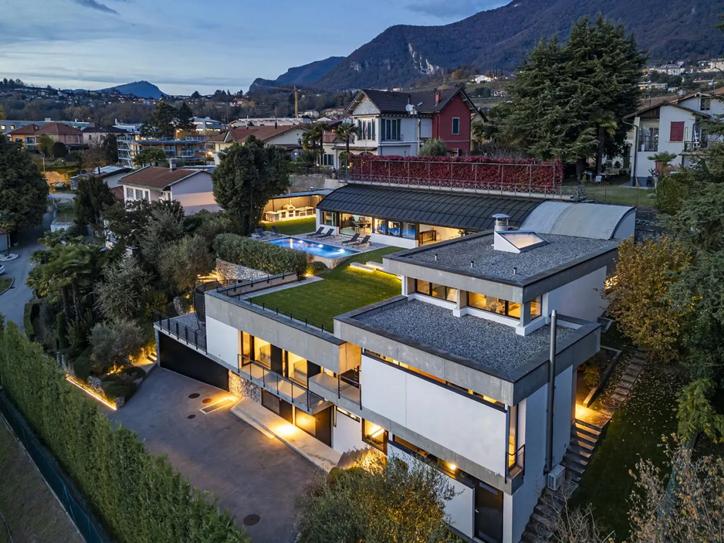 Charmante Villa mit Panoramablick - Foto 2 von 20