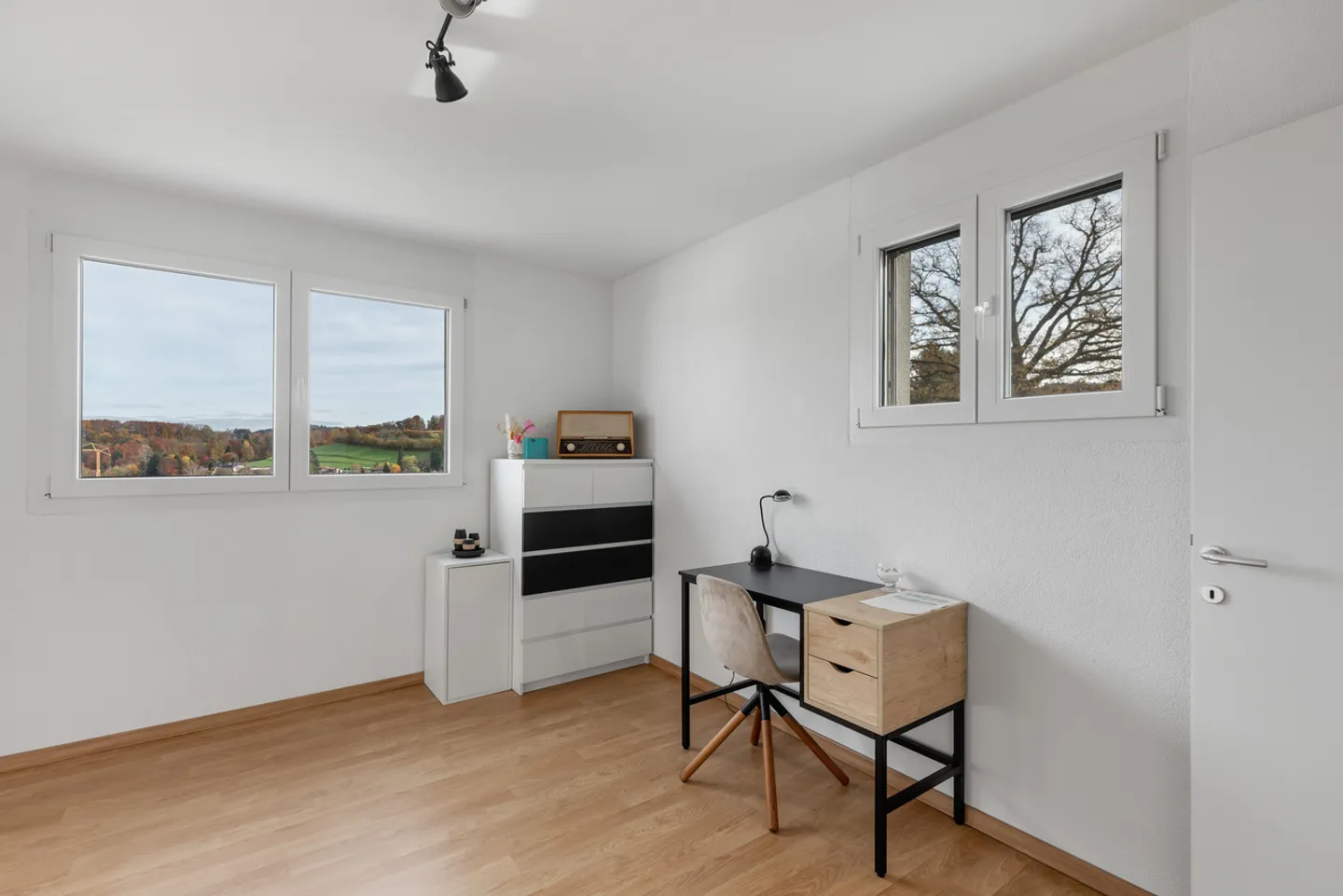 Villa contemporaine 6.5 pièces avec appartement indépendant loué - Foto 14 von 32