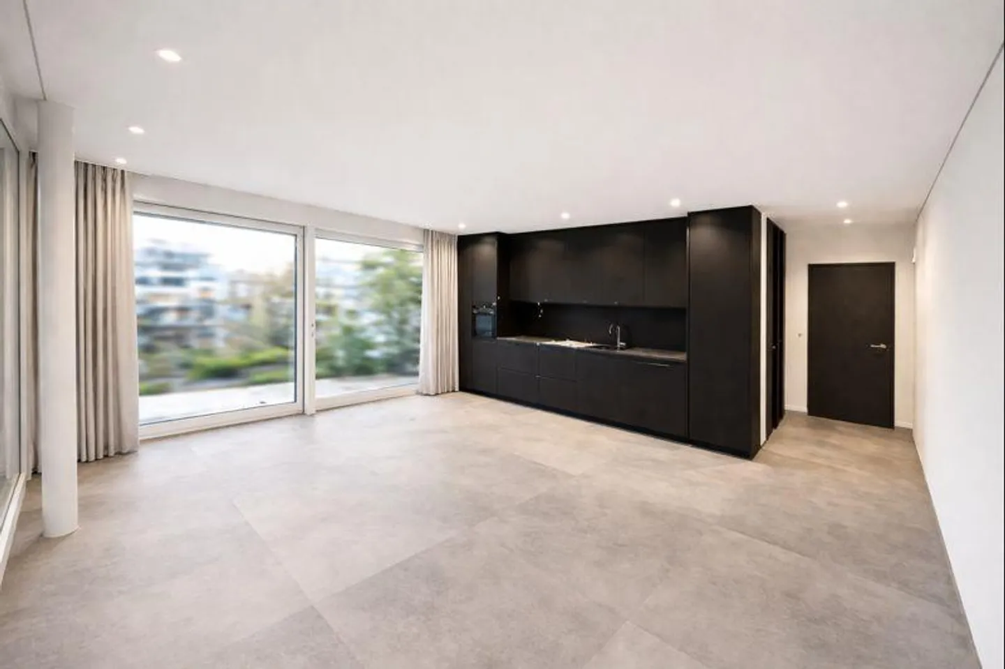 Appartement neuf exclusif de 2,5 pièces (env. 60 m²) avec grand balcon – À - Photo 2 sur 8