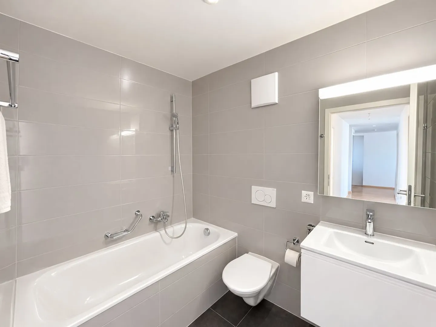 Appartement moderne en attique à Lausanne - Photo 8 sur 10