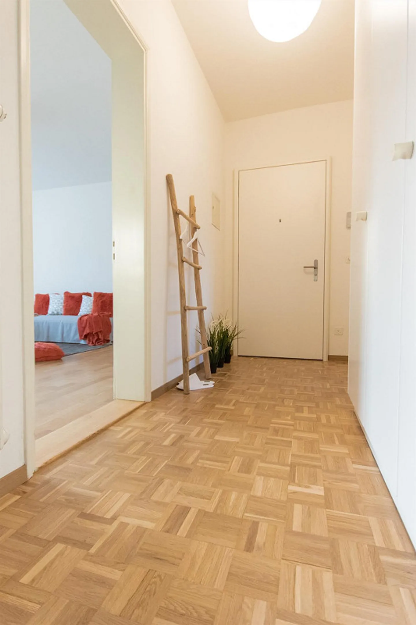 Elegant, hell und renoviert mit Blick auf die Burgen - Foto 3 von 10
