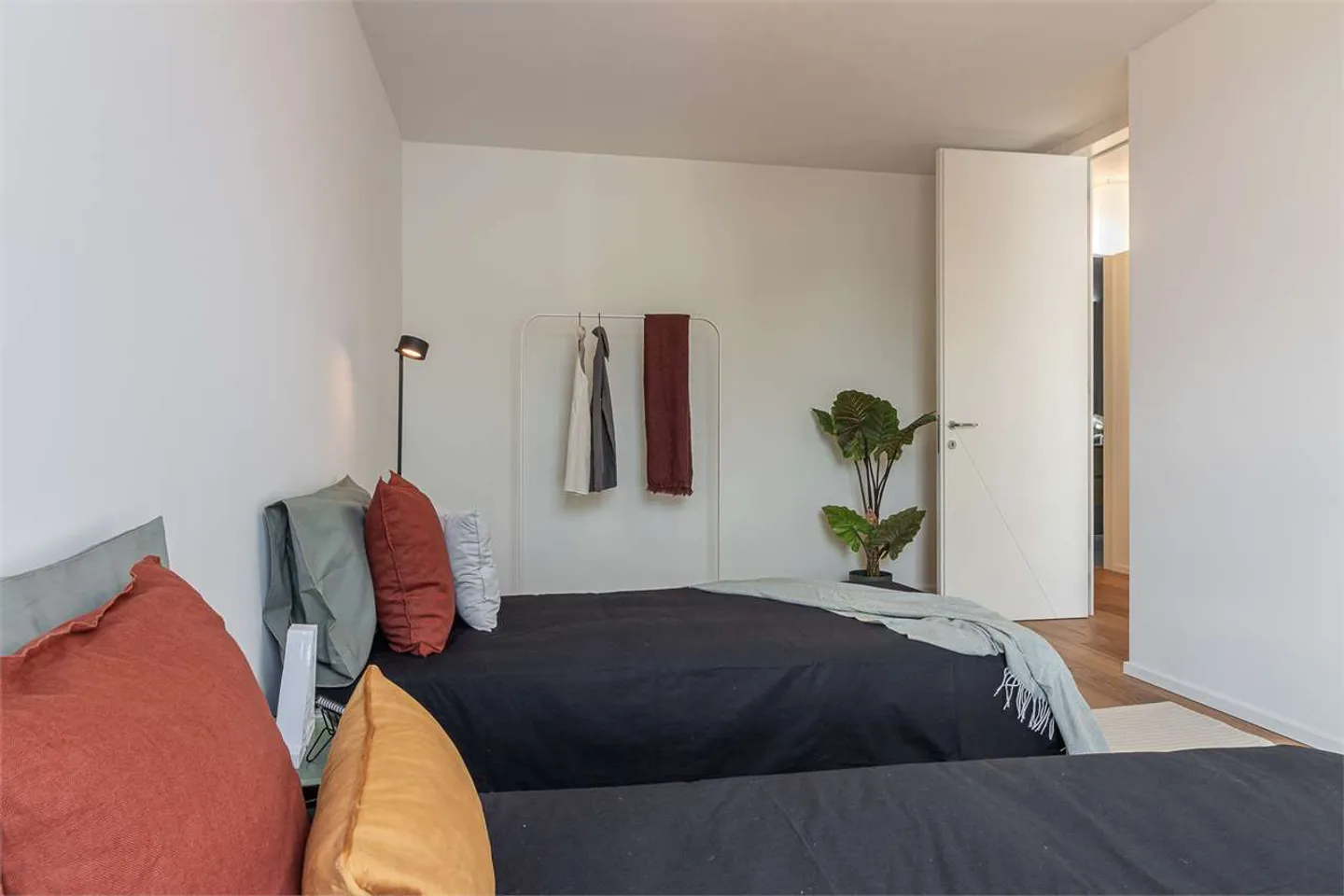 Villa moderne avec jardin privé - Photo 13 sur 37