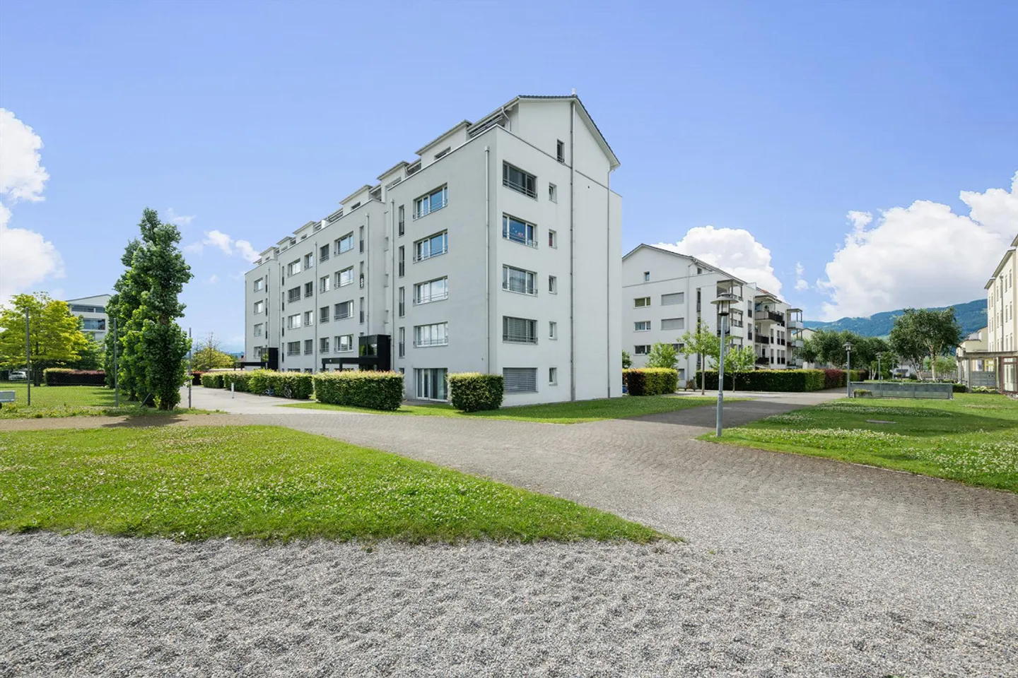 Vivere moderno nella città delle rose di Jona-Rapperswil - Foto 1 di 9