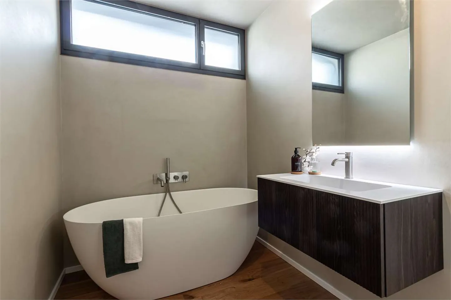 Villa moderne avec jardin privé - Photo 24 sur 37
