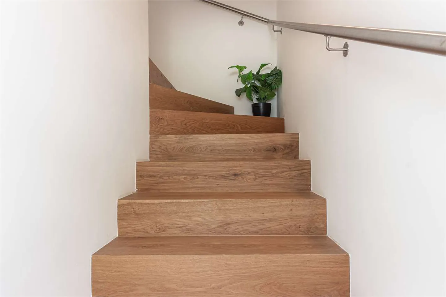 Villa moderne avec jardin privé - Photo 30 sur 37