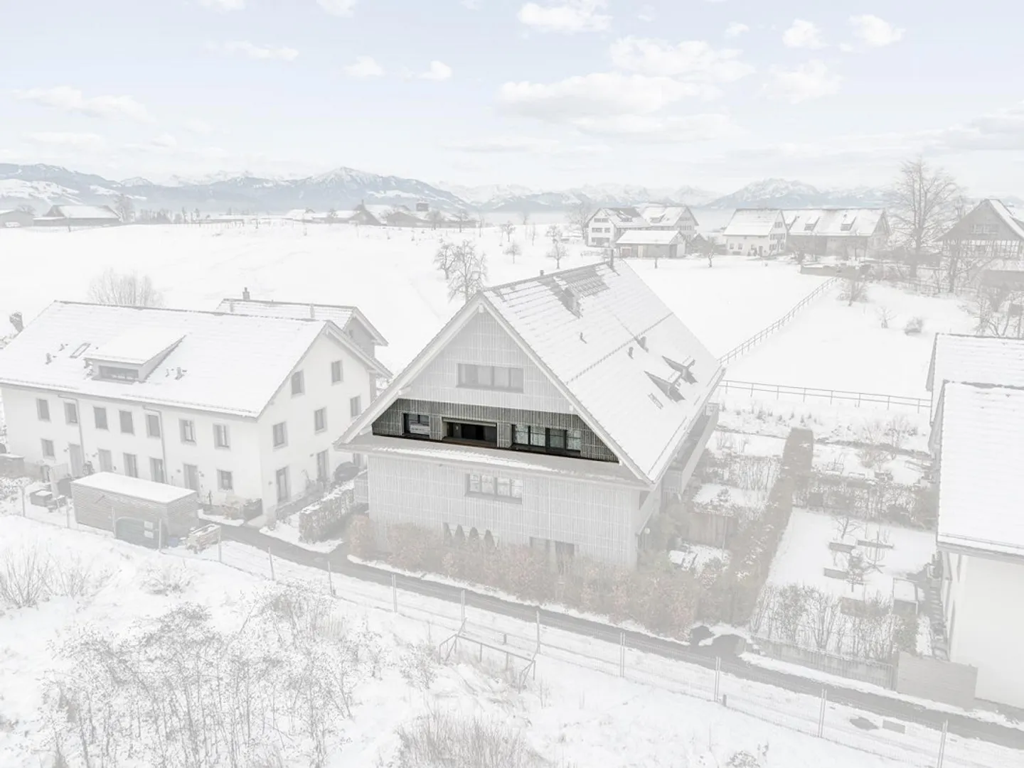 Beautiful 4.5 Room Apartment 2nd Floor in Rural Surroundings - Photo 5 of 26