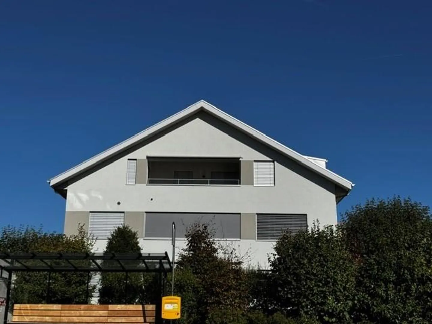 Appartamento mansardato di 3,5 locali con vista lago - Foto 2 di 8