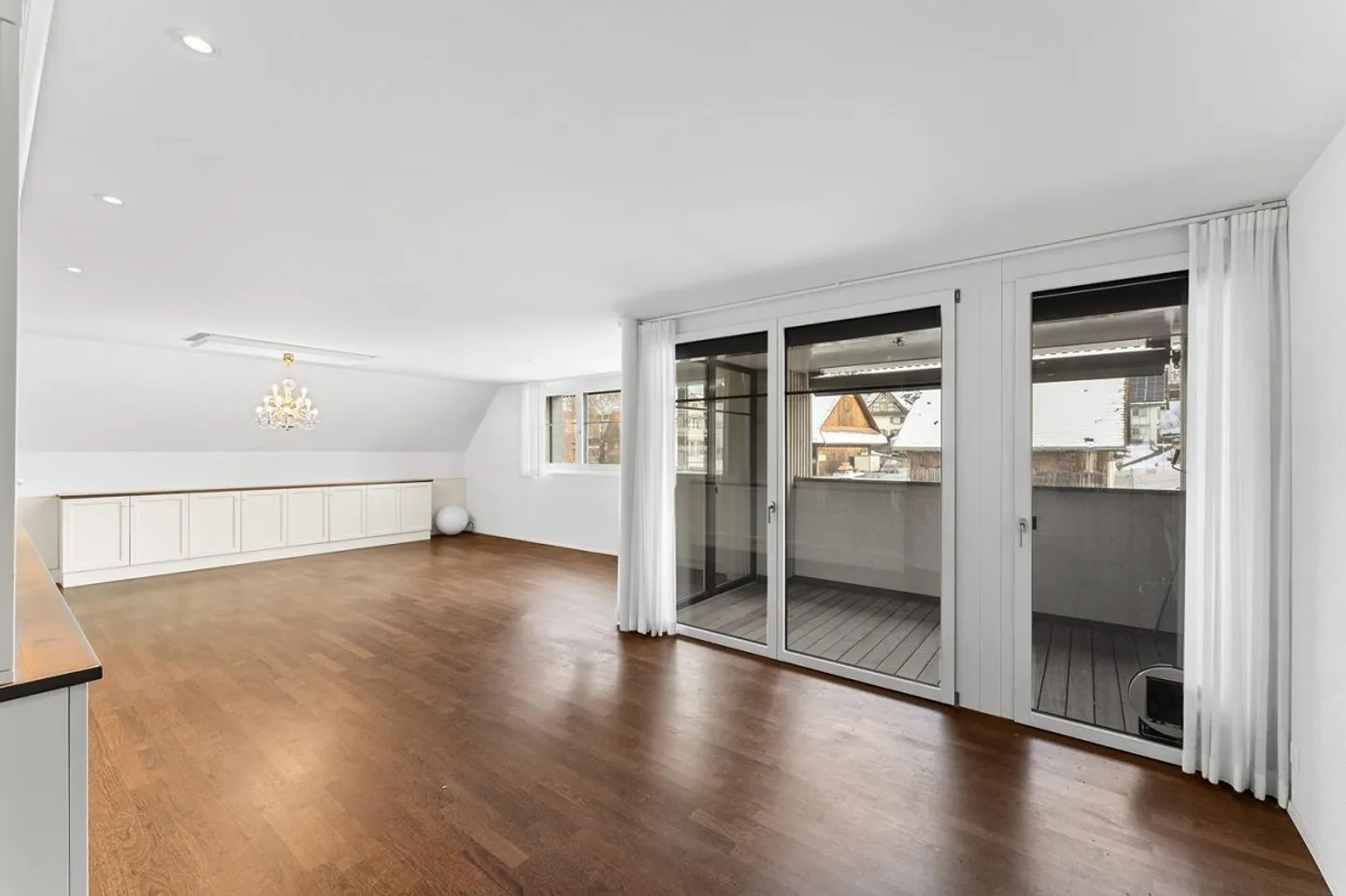 Beautiful 4.5 Room Apartment 2nd Floor in Rural Surroundings - Photo 11 of 26