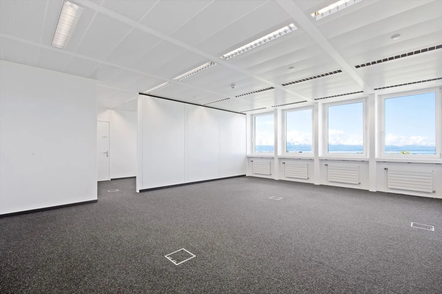 Uffici Vaud a Renens, rimangono 820 m2 divisibili in 100/200/300 m2 circa. - Foto 6 di 8
