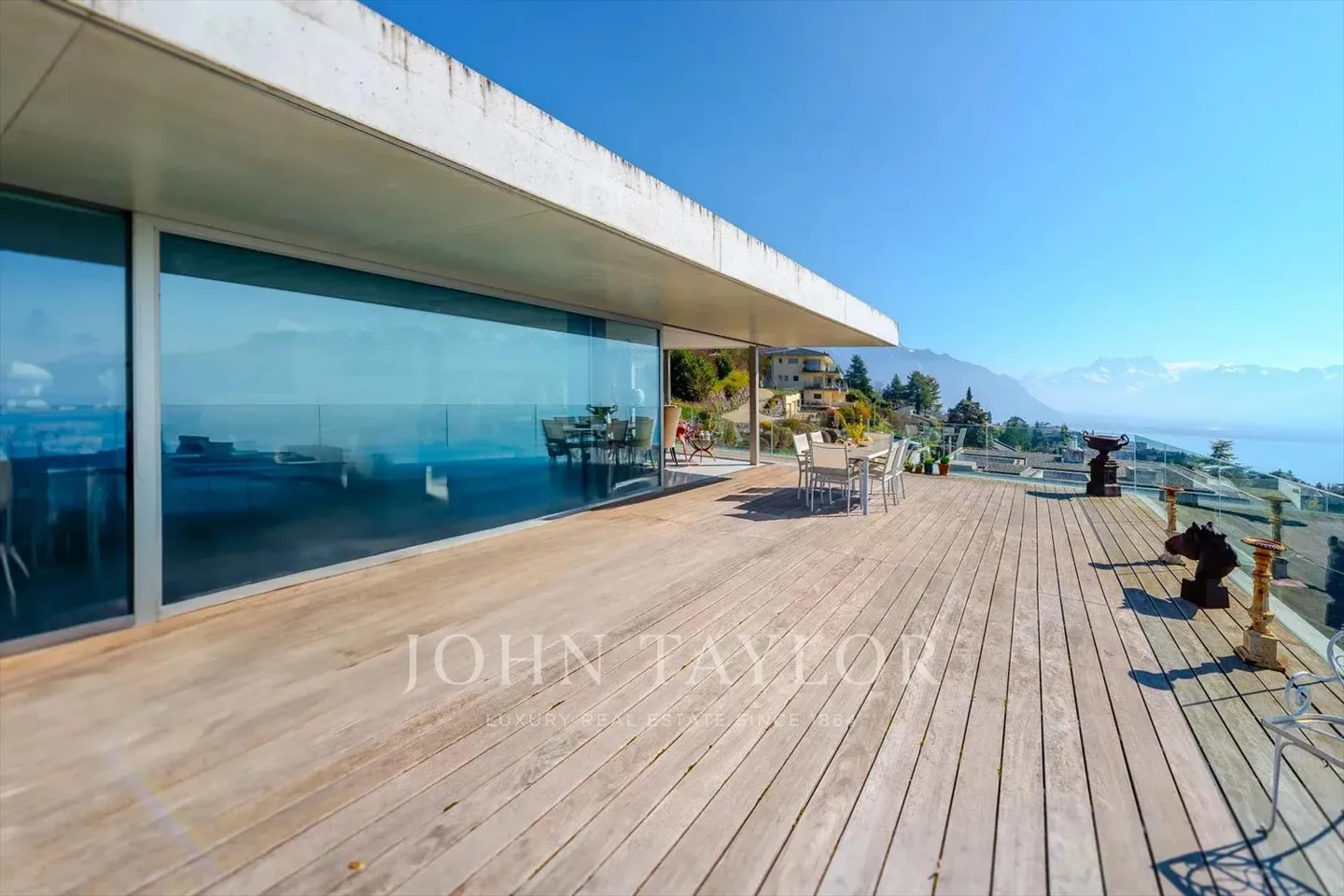 Moderno PENTHOUSE di 2,5 stanze con vista panoramica - Foto 4 di 9