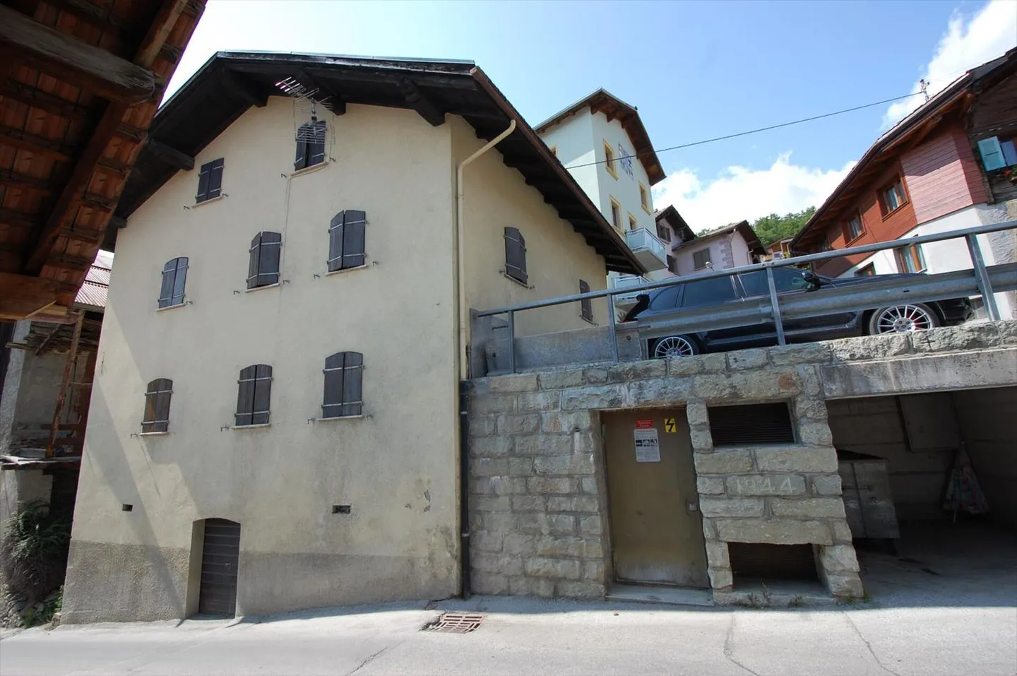 Einfamilienhaus kaufen - Foto 1 von 13