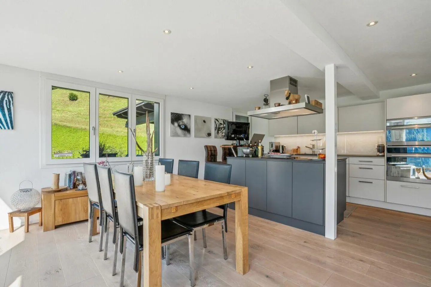 Single-family house with 3.5-room main apartment (maisonette) and 1.5-room apartment - Photo 4 of 14