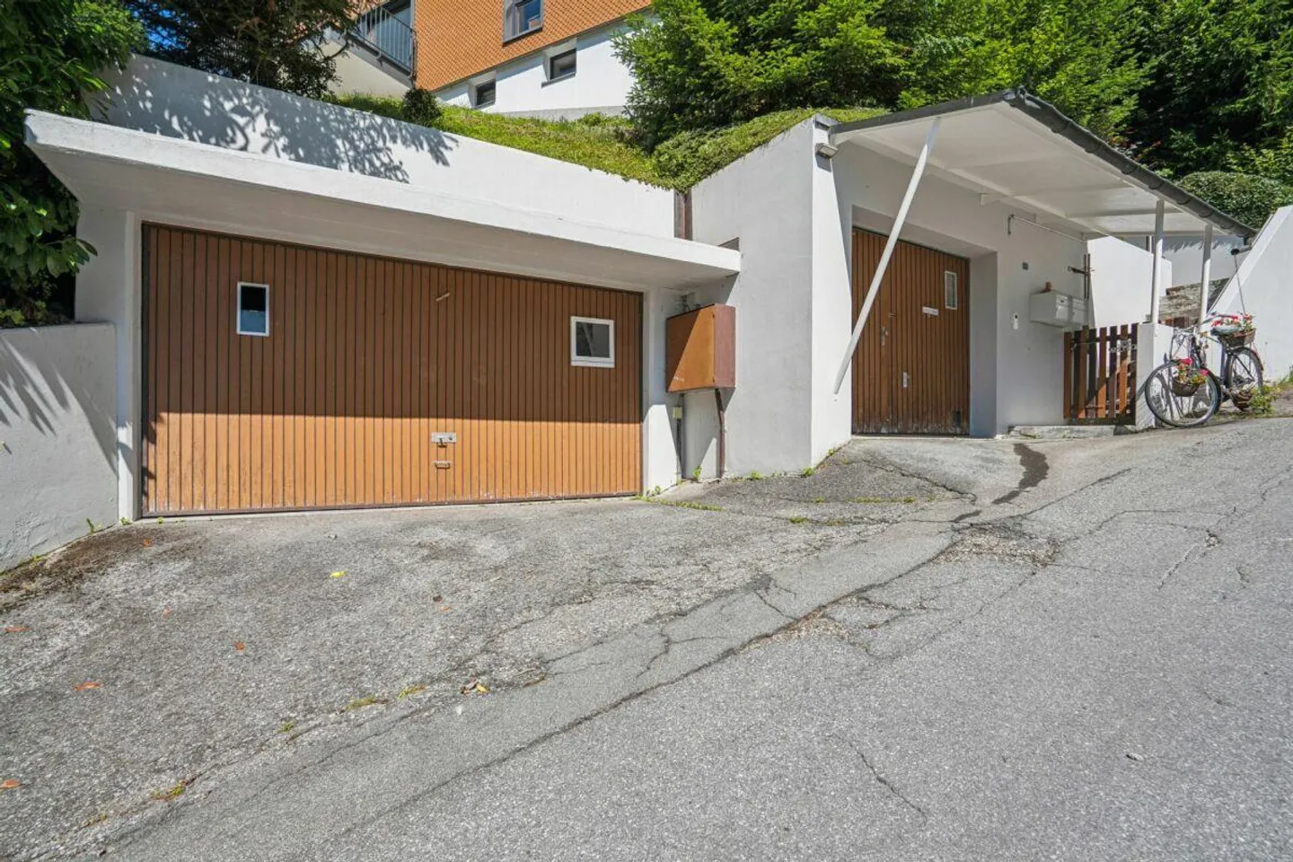 Single-family house with 3.5-room main apartment (maisonette) and 1.5-room apartment - Photo 14 of 14