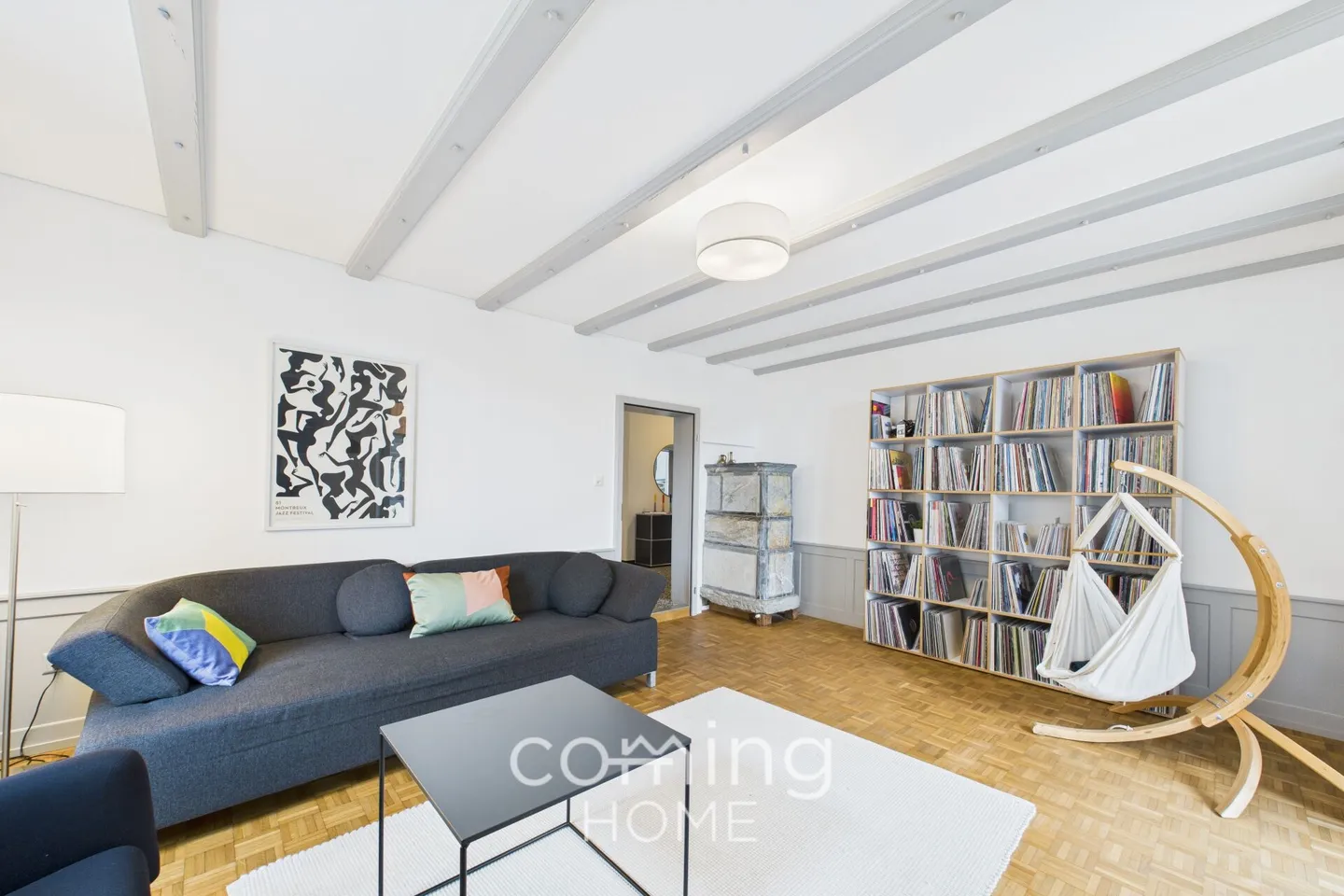 Sunny gem in an old building in Leuk-Stadt - 4.5-room apartment with a tiled stove and spacious garden - Photo 3 of 13