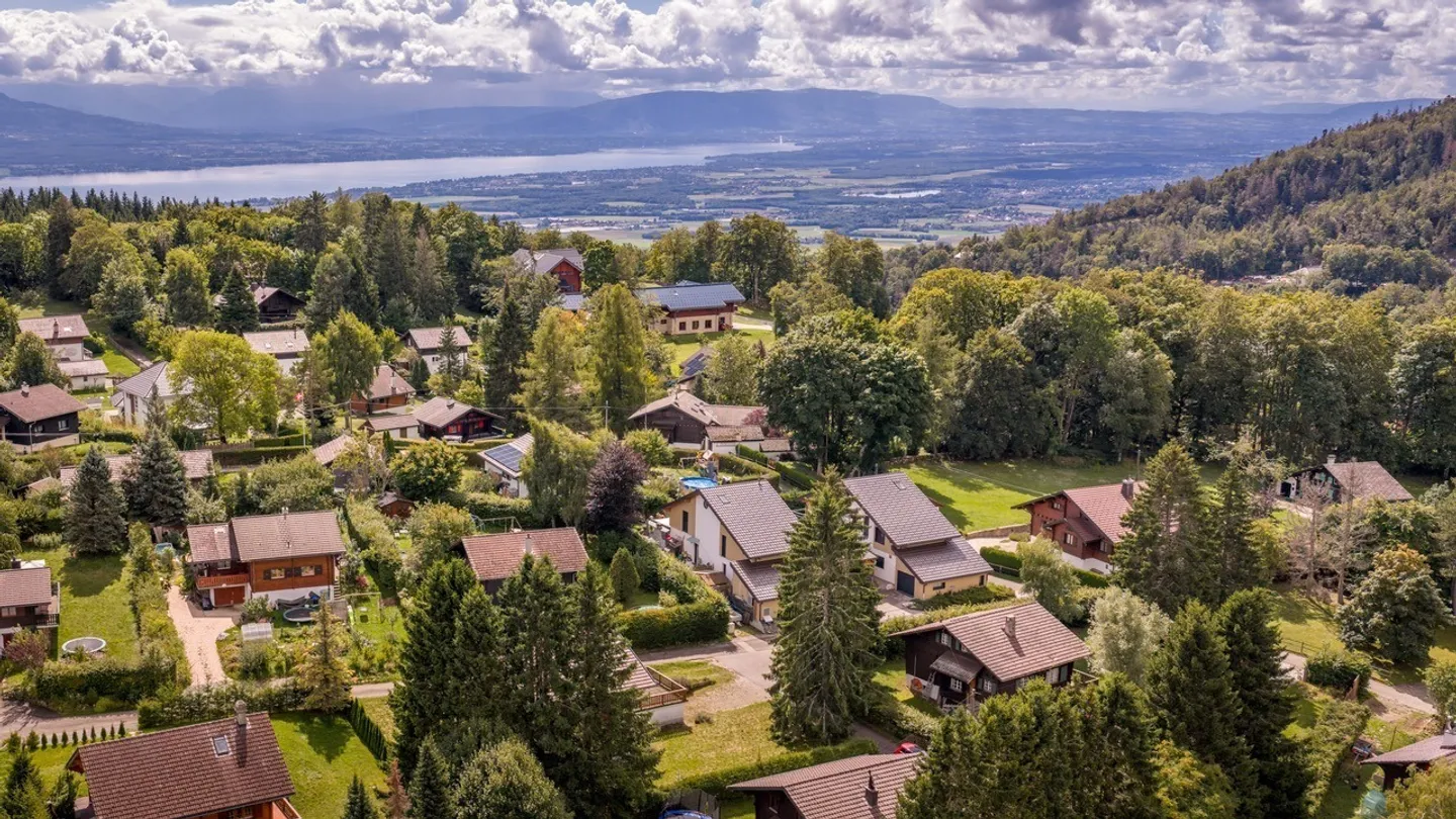 1264 Saint-Cergue (Jura) - Villa Montagne Premium | Telecommuting + Nature + Eco Investment - Photo 2 of 9