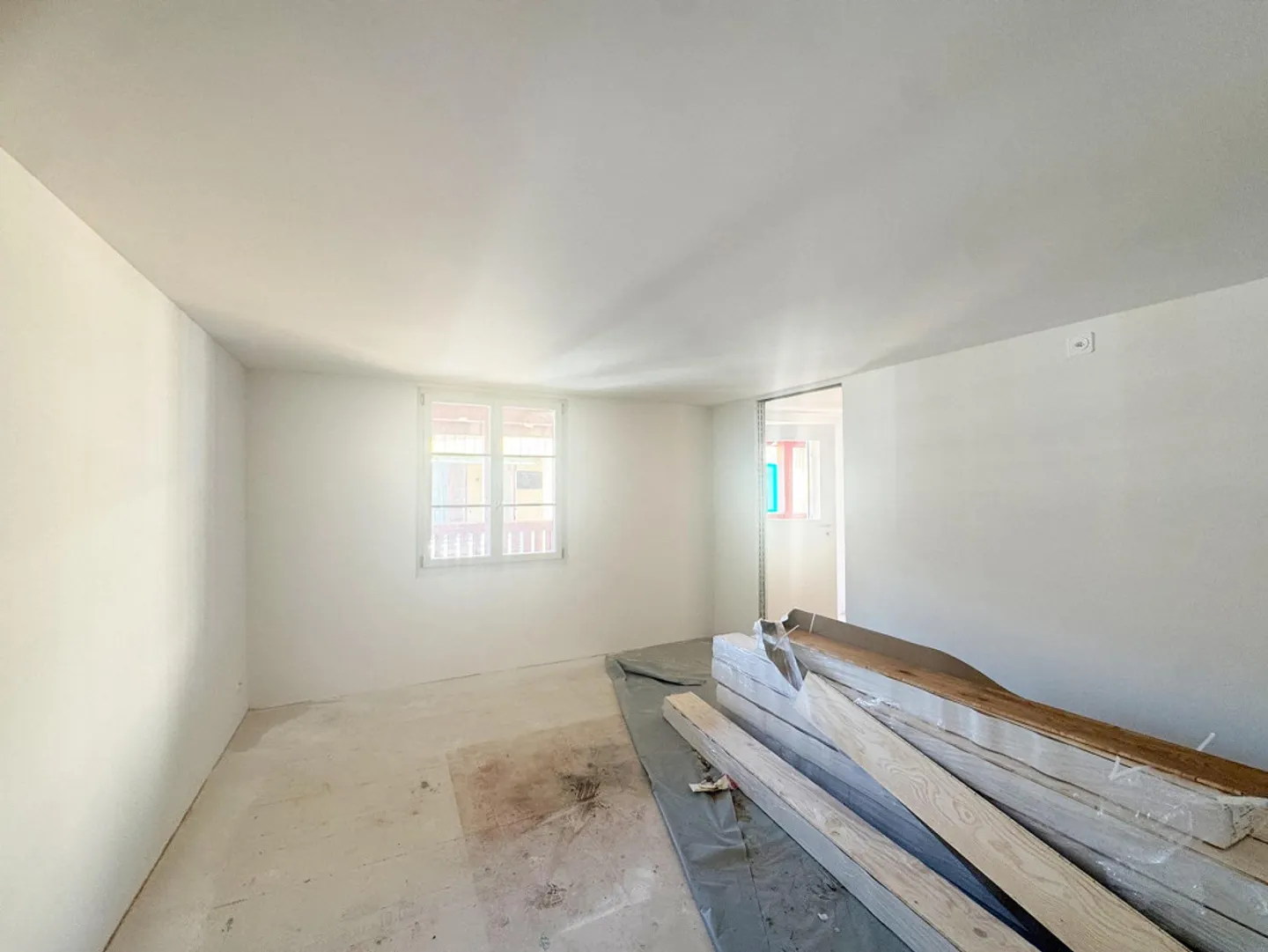 Unusual 4.5 room apartment / 1st floor - Photo 12 of 12