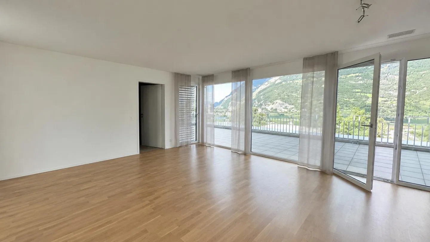 3.5-Zimmerwhg. Attika mit Dachterrasse und Bergpanorama - Foto 6 von 17