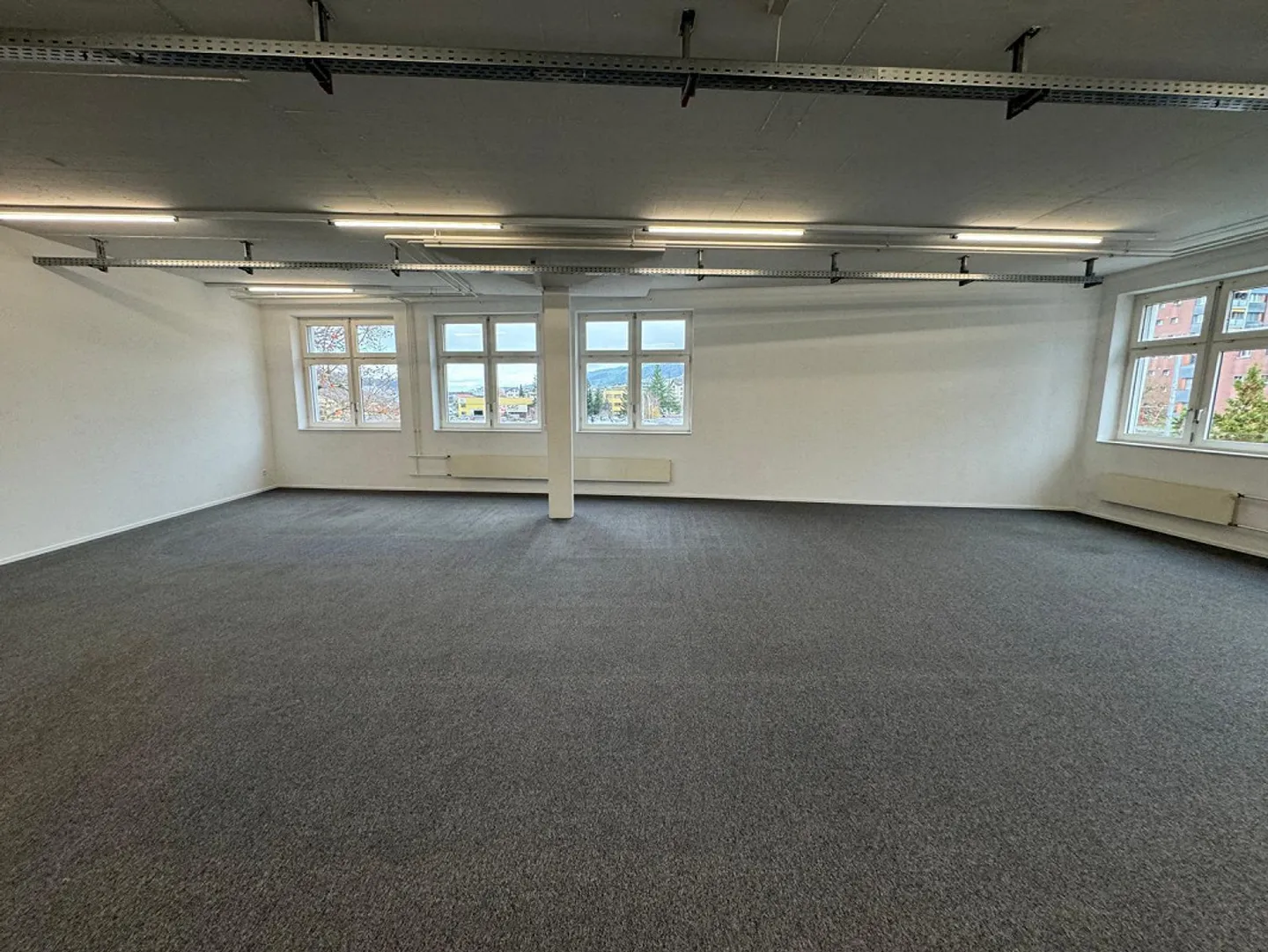 Affitto attraente - Direttamente sull'autostrada a Dierikon - Foto 4 di 10