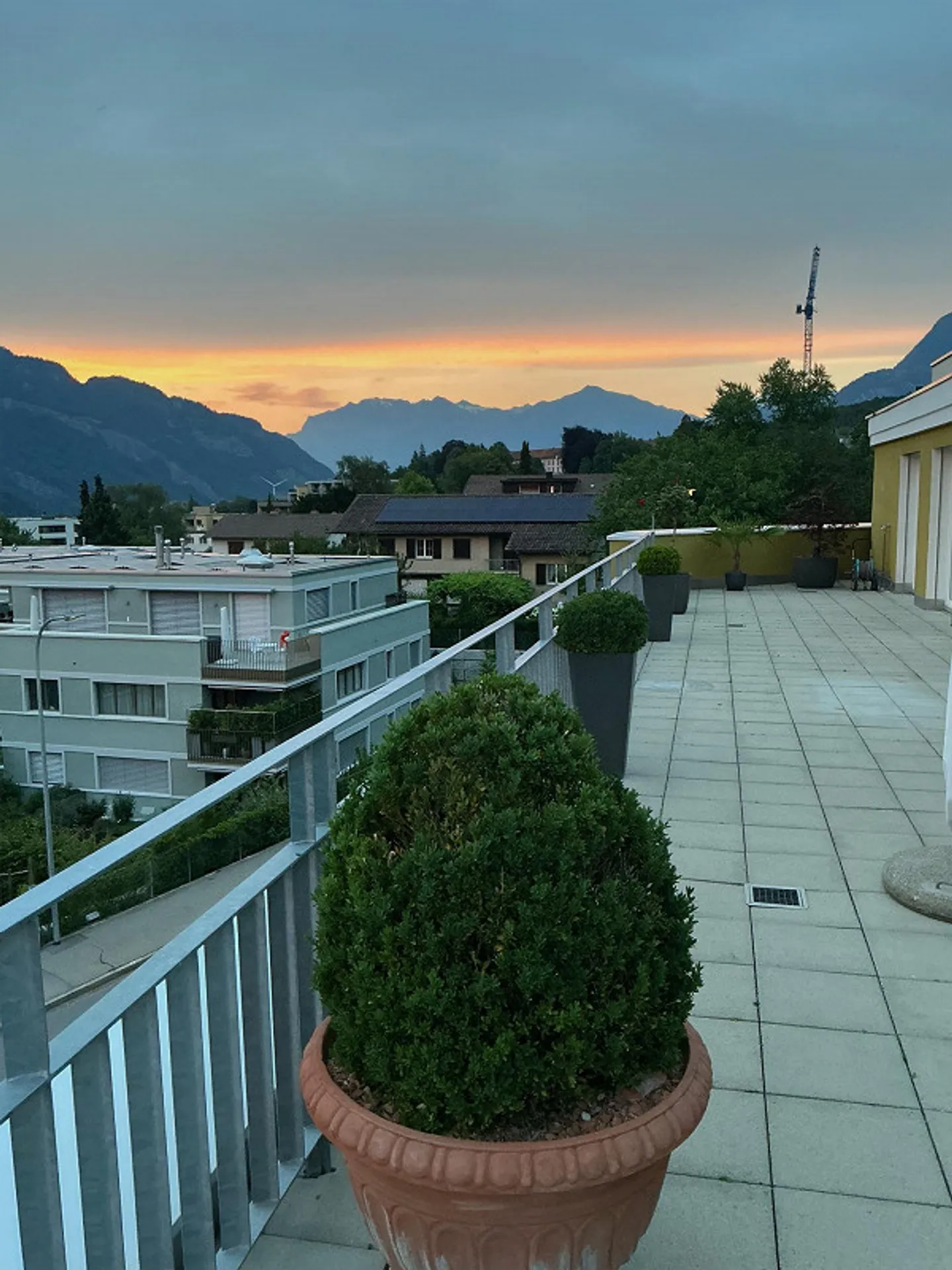 3.5-Zimmerwhg. Attika mit Dachterrasse und Bergpanorama - Foto 15 von 17