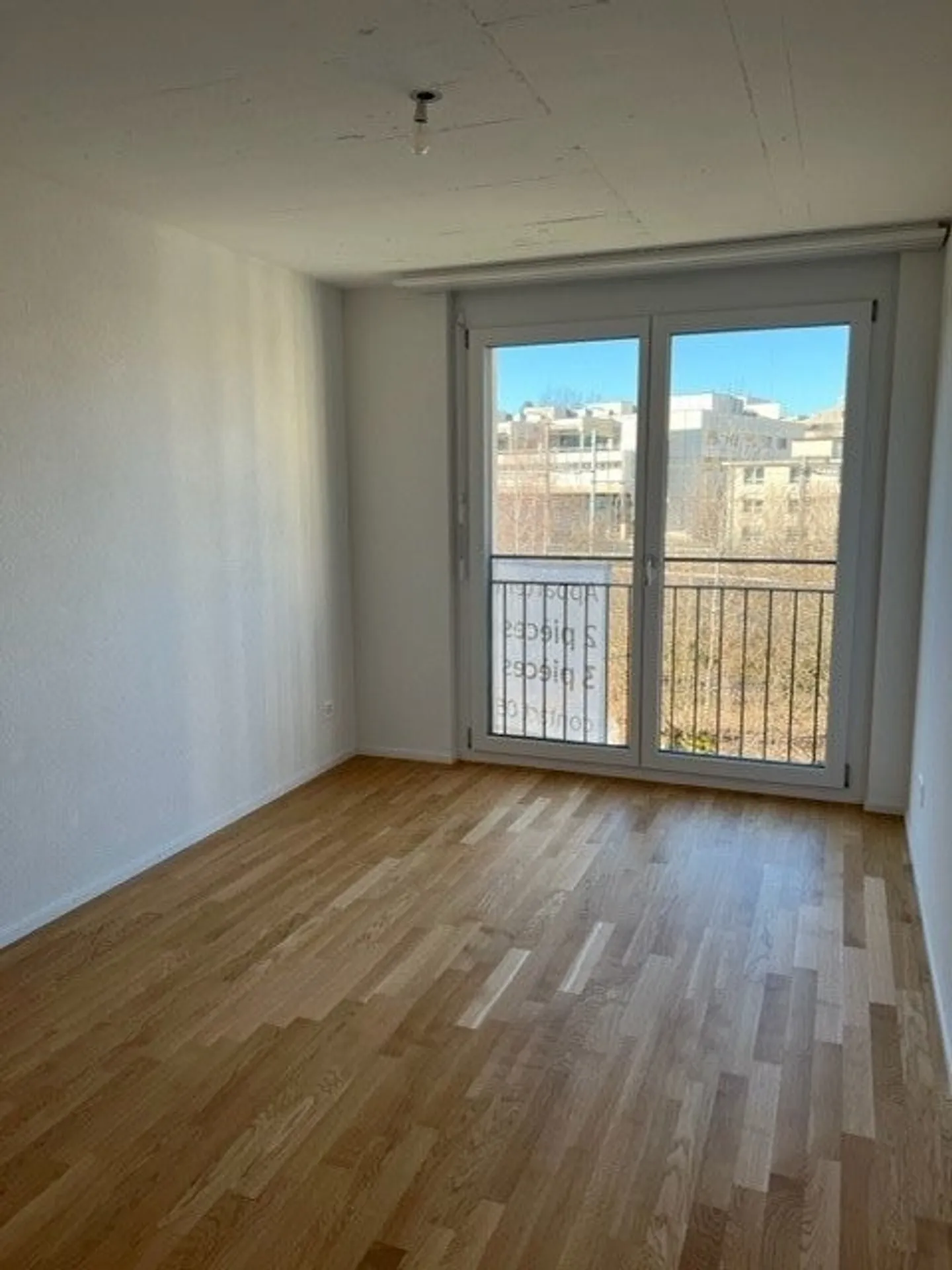 Modern Studio in Urban Area - Photo 2 of 4