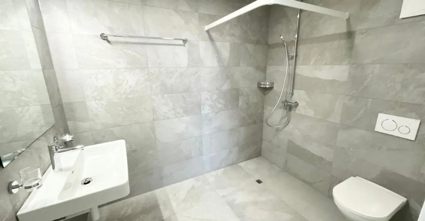 Nuovi appartamenti di 2,5 stanze con loggia - Comfort moderno, sostenibilità e qualità - Foto 4 di 7
