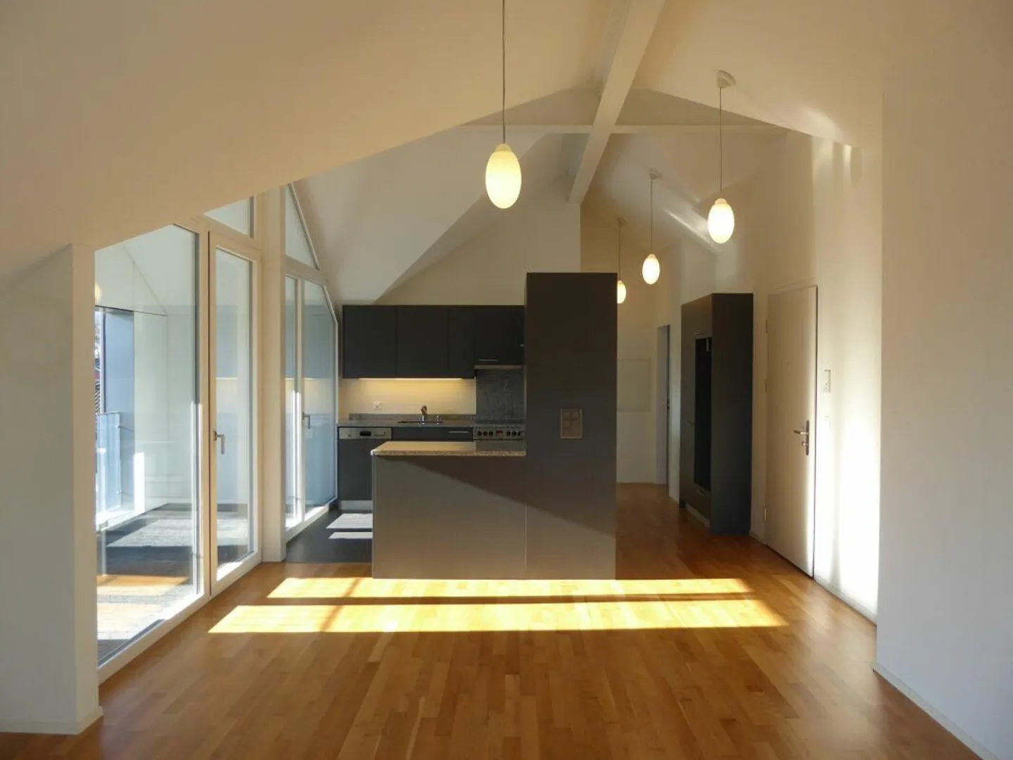 Moderne 3.5 Zimmer-Wohnung - Foto 1 von 10