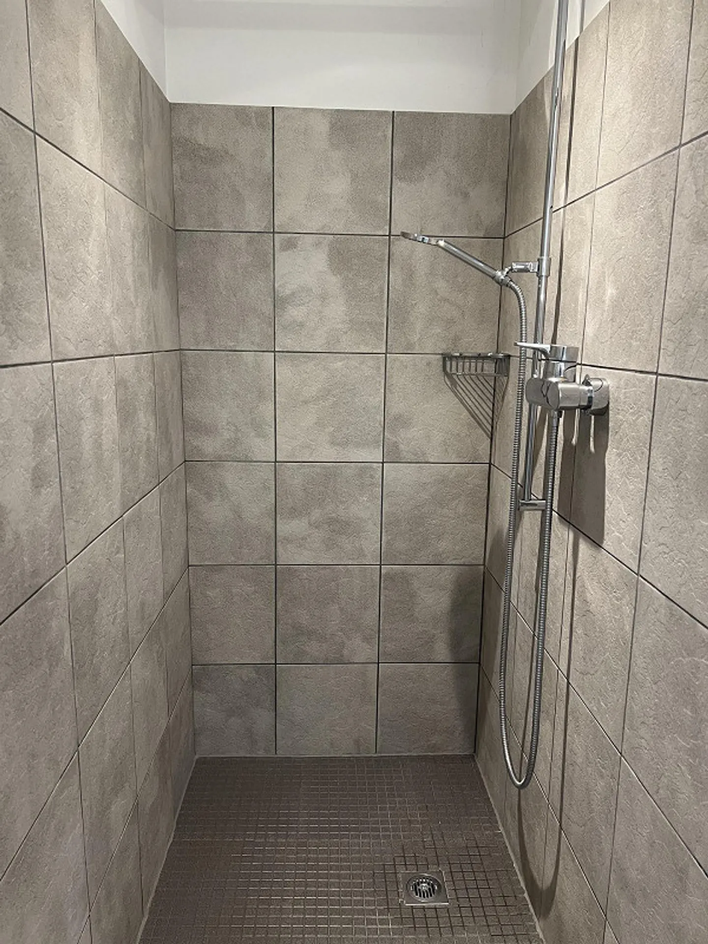 einmalige 2.5-Zimmer-Maisonette-Wohnung mit Seesicht - Foto 7 von 13