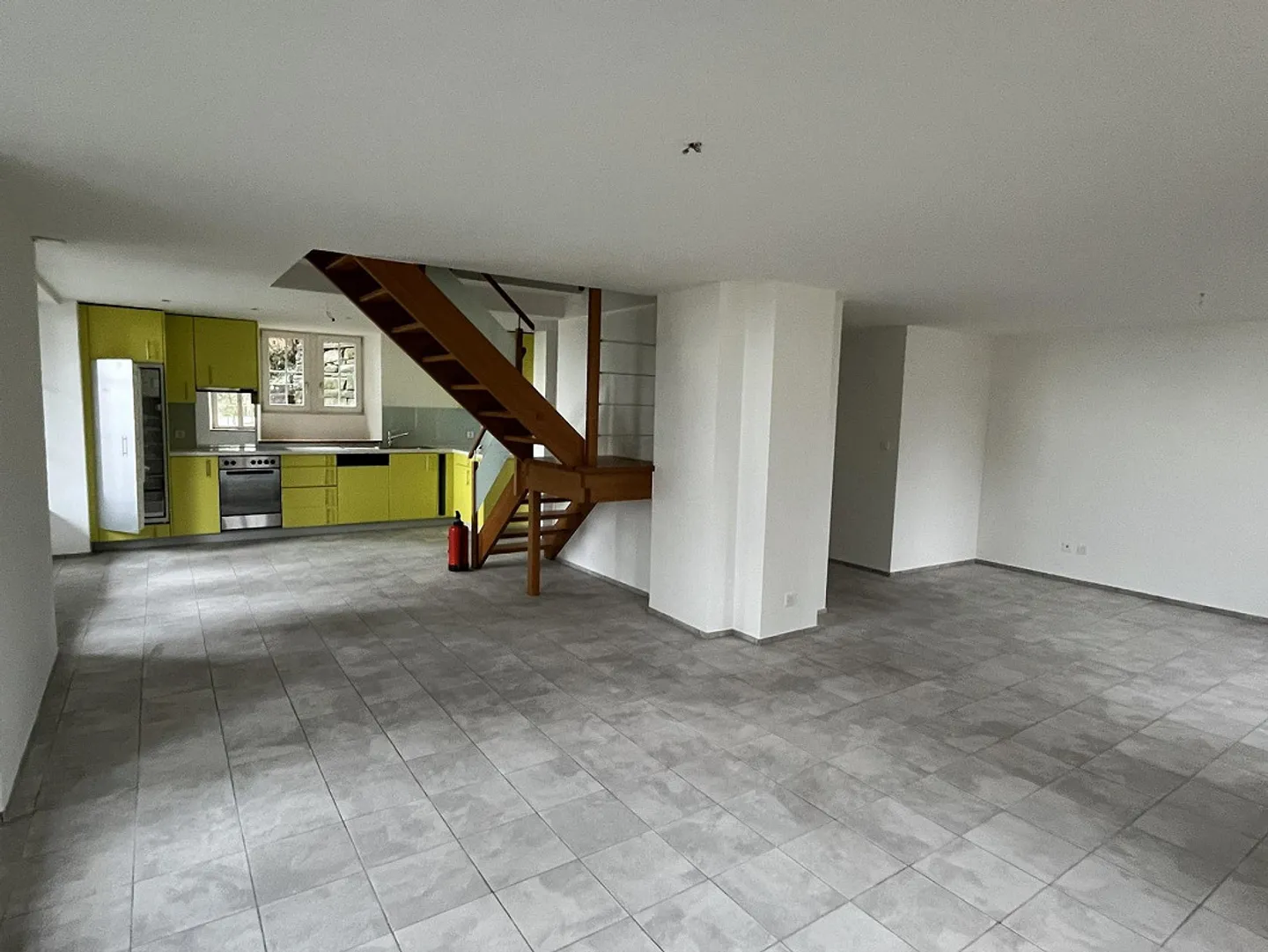 einmalige 2.5-Zimmer-Maisonette-Wohnung mit Seesicht - Foto 8 von 13