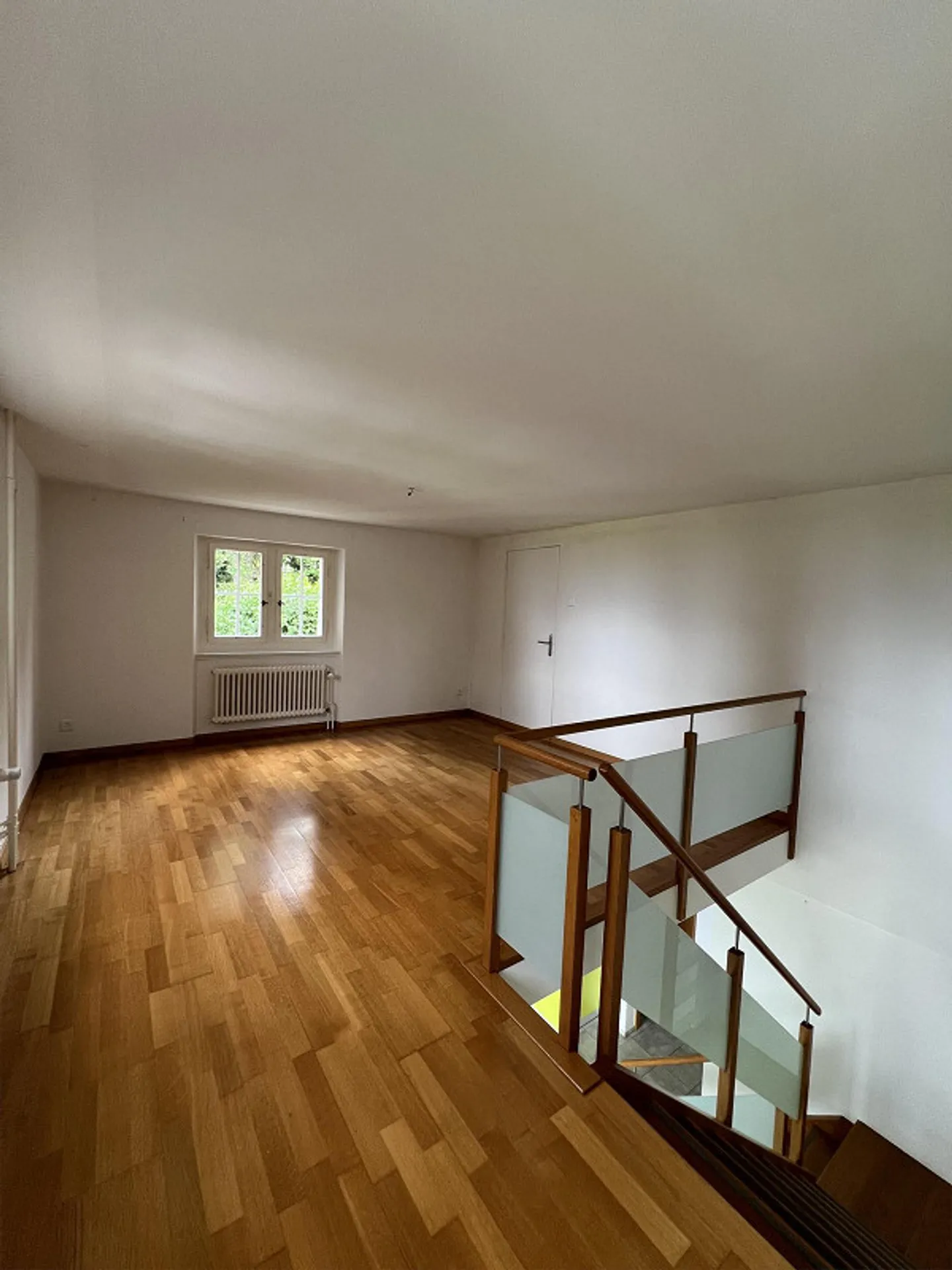 einmalige 2.5-Zimmer-Maisonette-Wohnung mit Seesicht - Foto 11 von 13