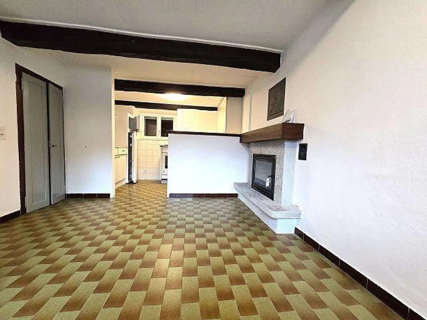 Maison unifamiliale de 6 pièces dans le noyau avec vue magnifique, très ensoleillée et calme - Photo 4 sur 13