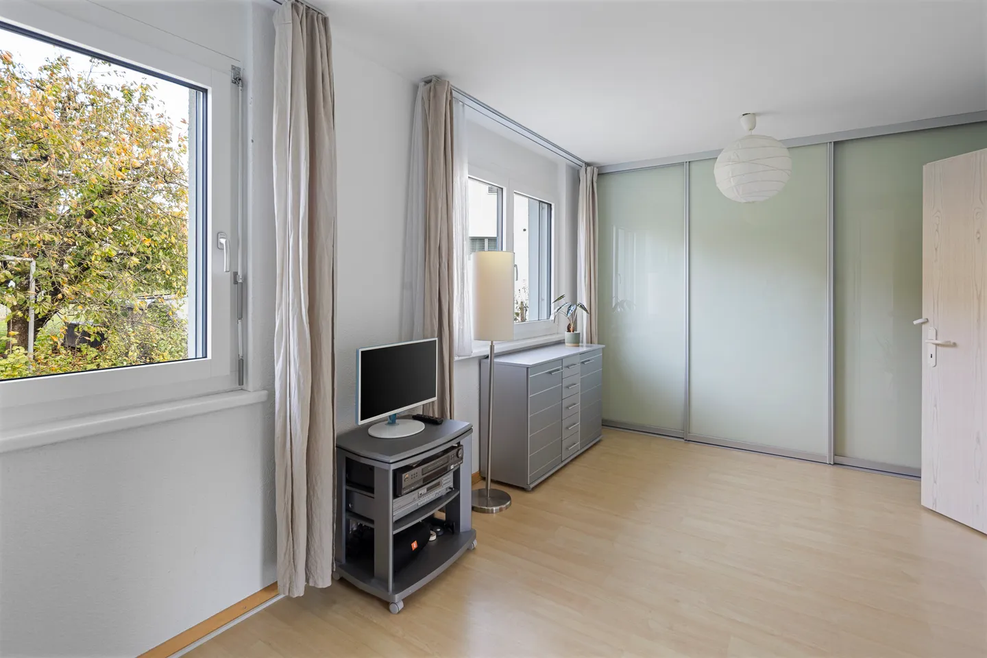 Charmantes Familienhaus bei Zürich - Foto 6 von 11