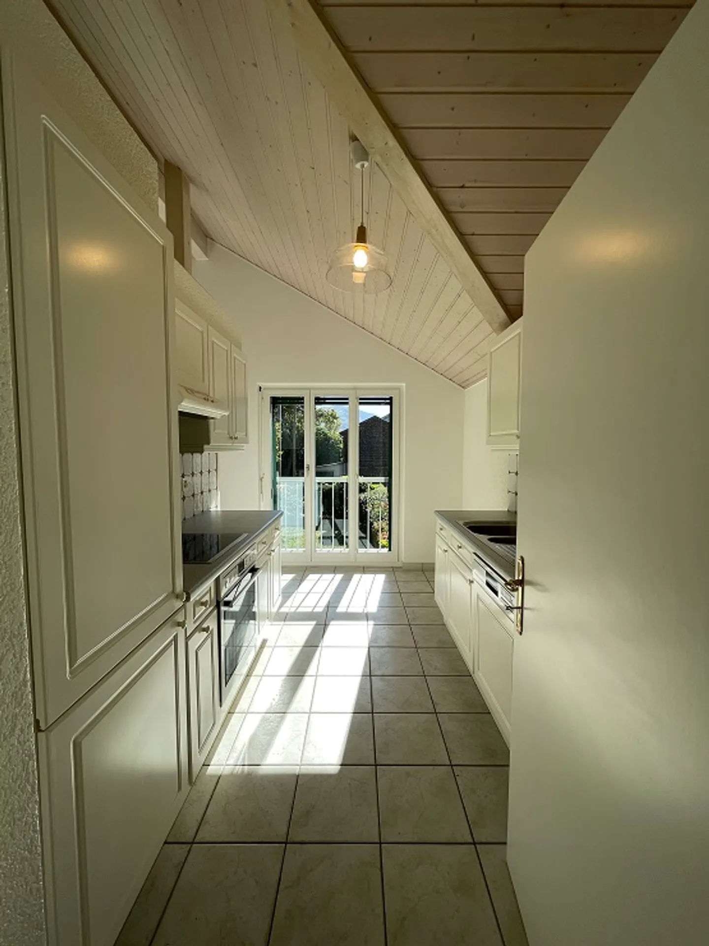 Appartement 5 pièces - Photo 4 sur 9